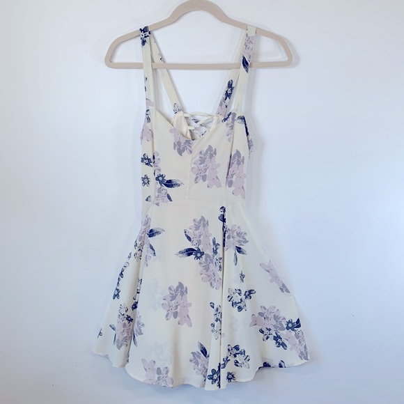 Urban Outfitters Margot Summer Floral Fit & Flare Women’s Size M Lined Dress - Picture 2 of 13